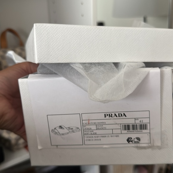 Authentic PRADA Bianco Rubber Pool Slide - Picture 9 of 9